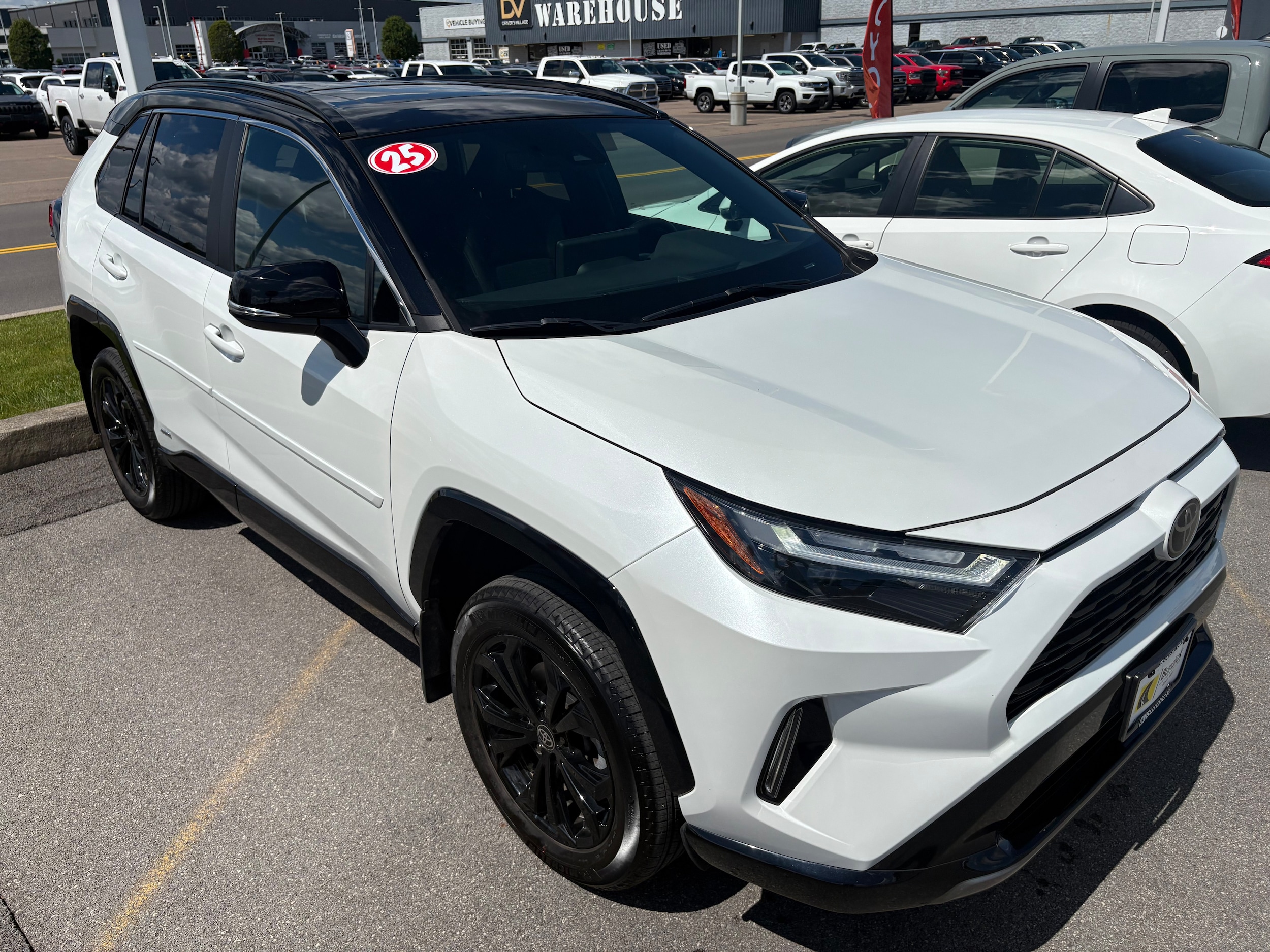 toyota rav4 2025 2T3E6RFV9SW084670 image toyota rav4 2025 2T3E6RFV9SW084670 image