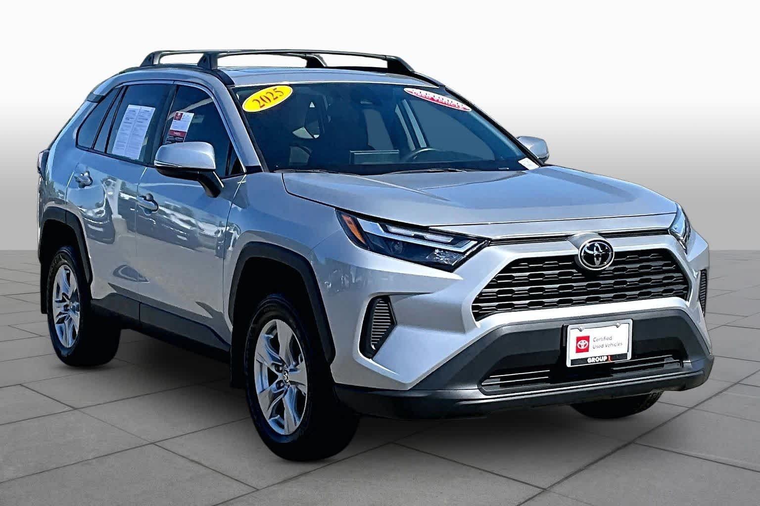 toyota rav4 2025 2T3W1RFV2SW376759 image toyota rav4 2025 2T3W1RFV2SW376759 image