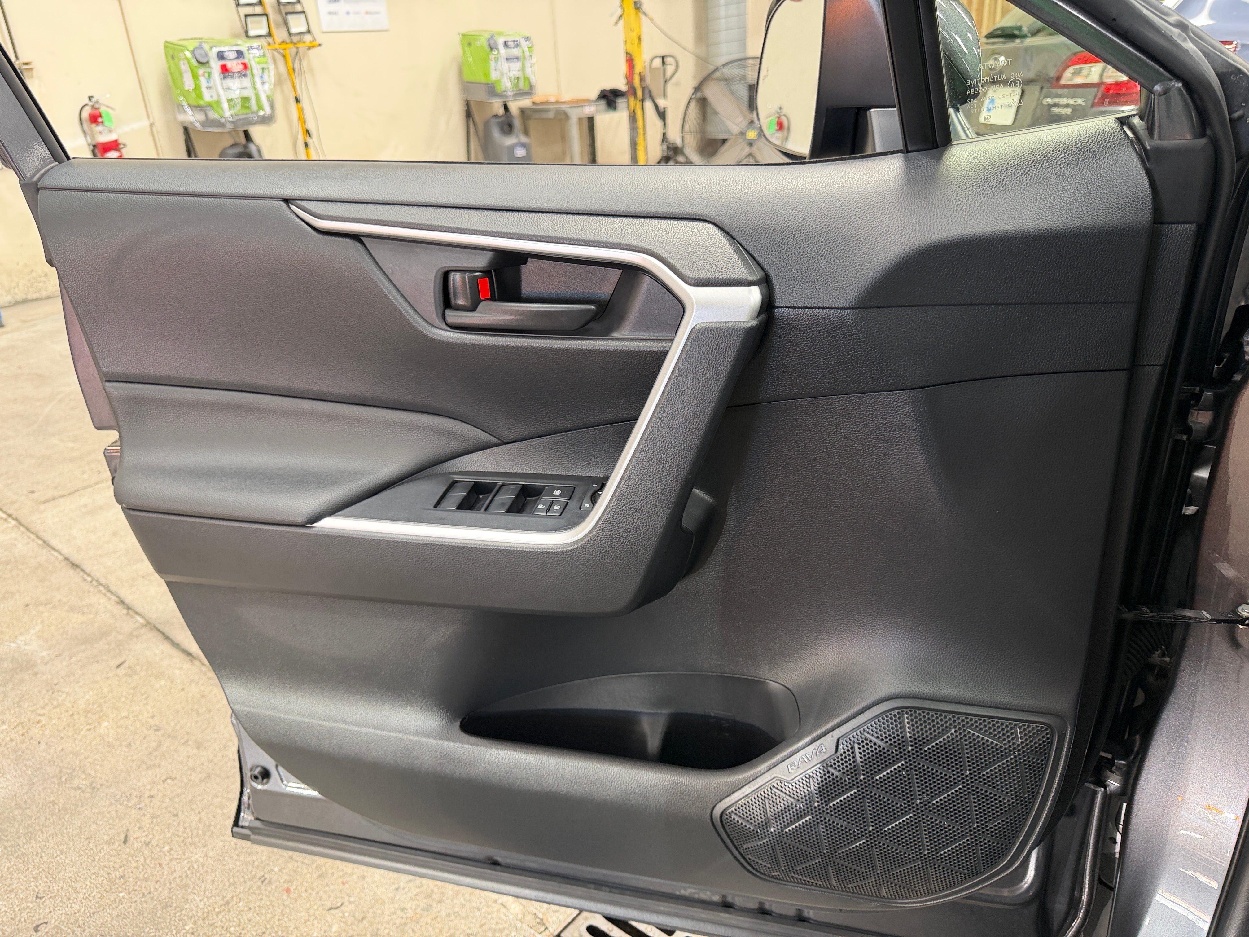 toyota rav4 2025 JTMMWRFV4SD281478 image toyota rav4 2025 JTMMWRFV4SD281478 image