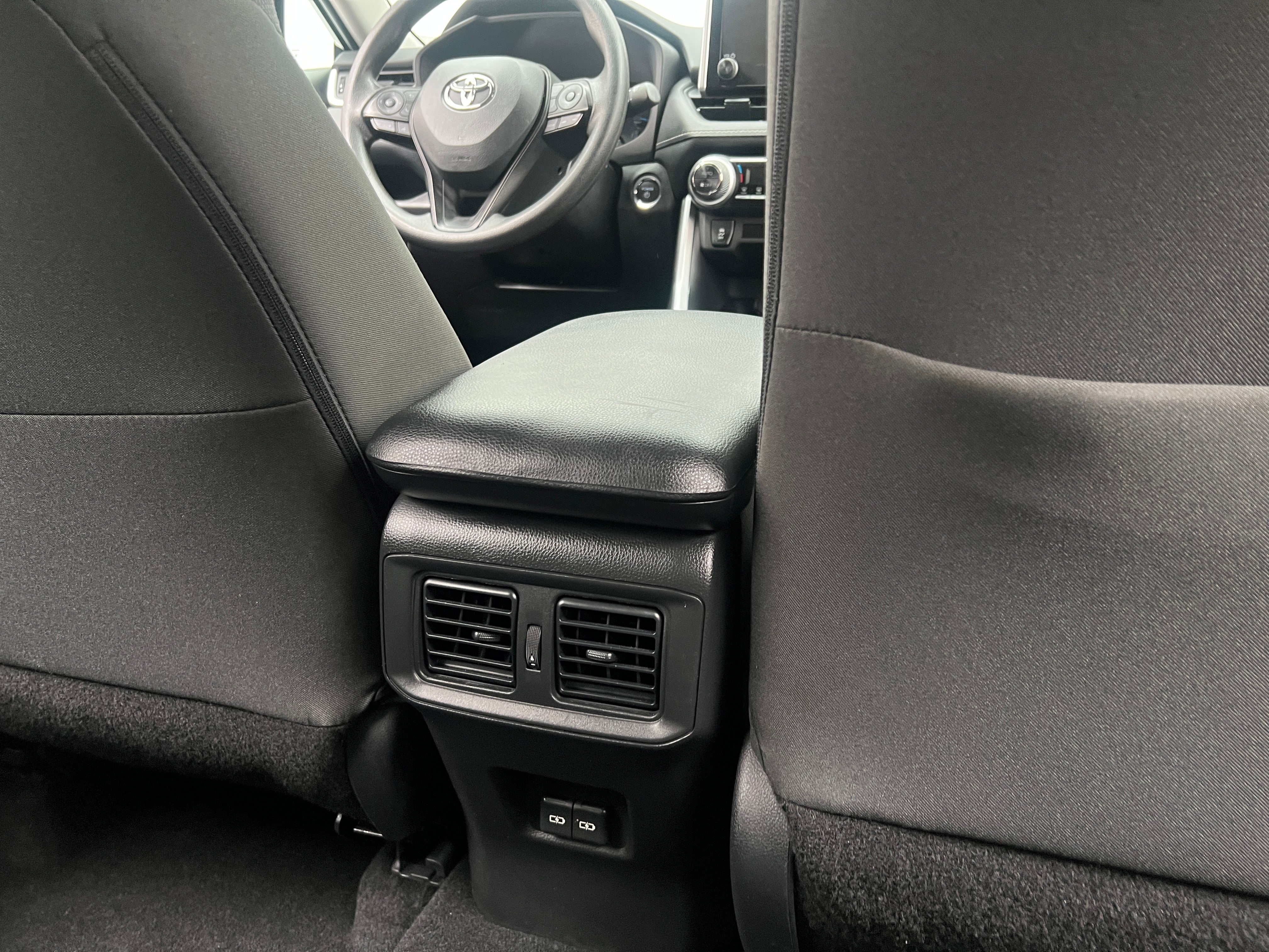 toyota rav4 2025 2T3UWRFV0SW286096 image toyota rav4 2025 2T3UWRFV0SW286096 image