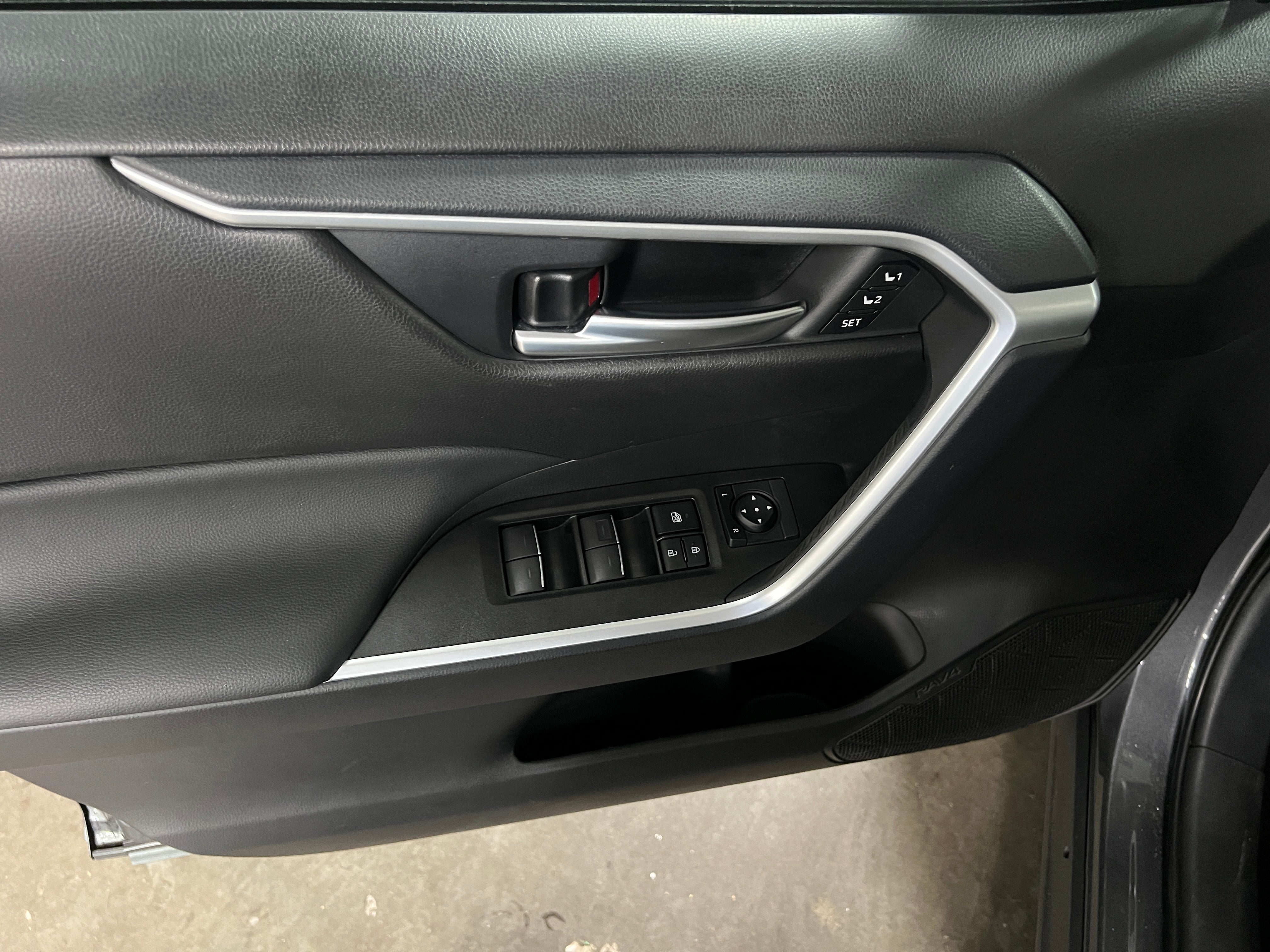 toyota rav4 2025 2T3A1RFV6SW569507 image toyota rav4 2025 2T3A1RFV6SW569507 image