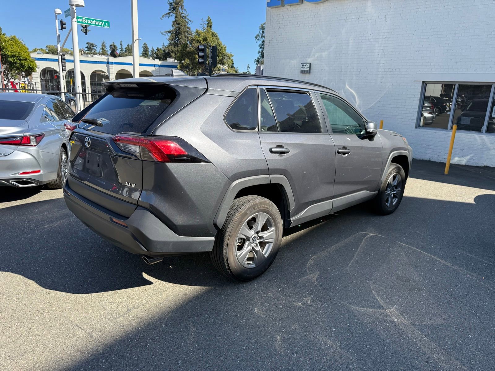 toyota rav4 2025 2T3W1RFV8SW387104 image toyota rav4 2025 2T3W1RFV8SW387104 image