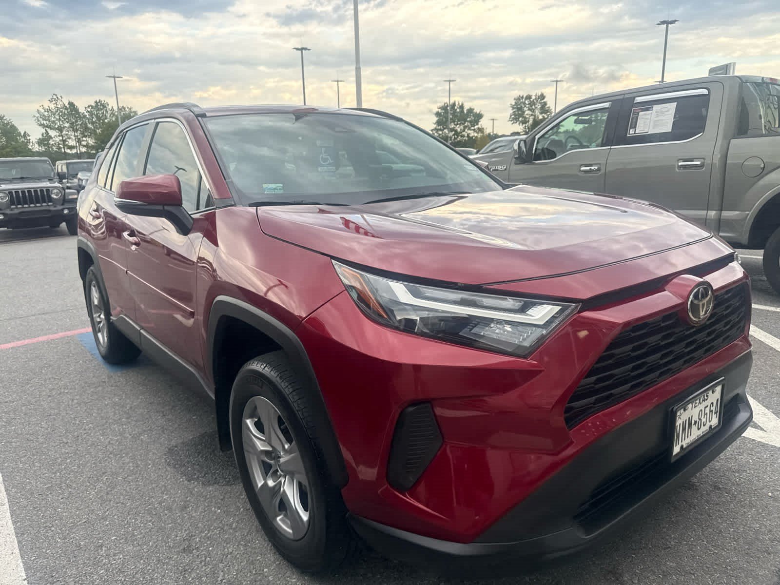 toyota rav4 2025 2T3W1RFV0SW387727 image toyota rav4 2025 2T3W1RFV0SW387727 image