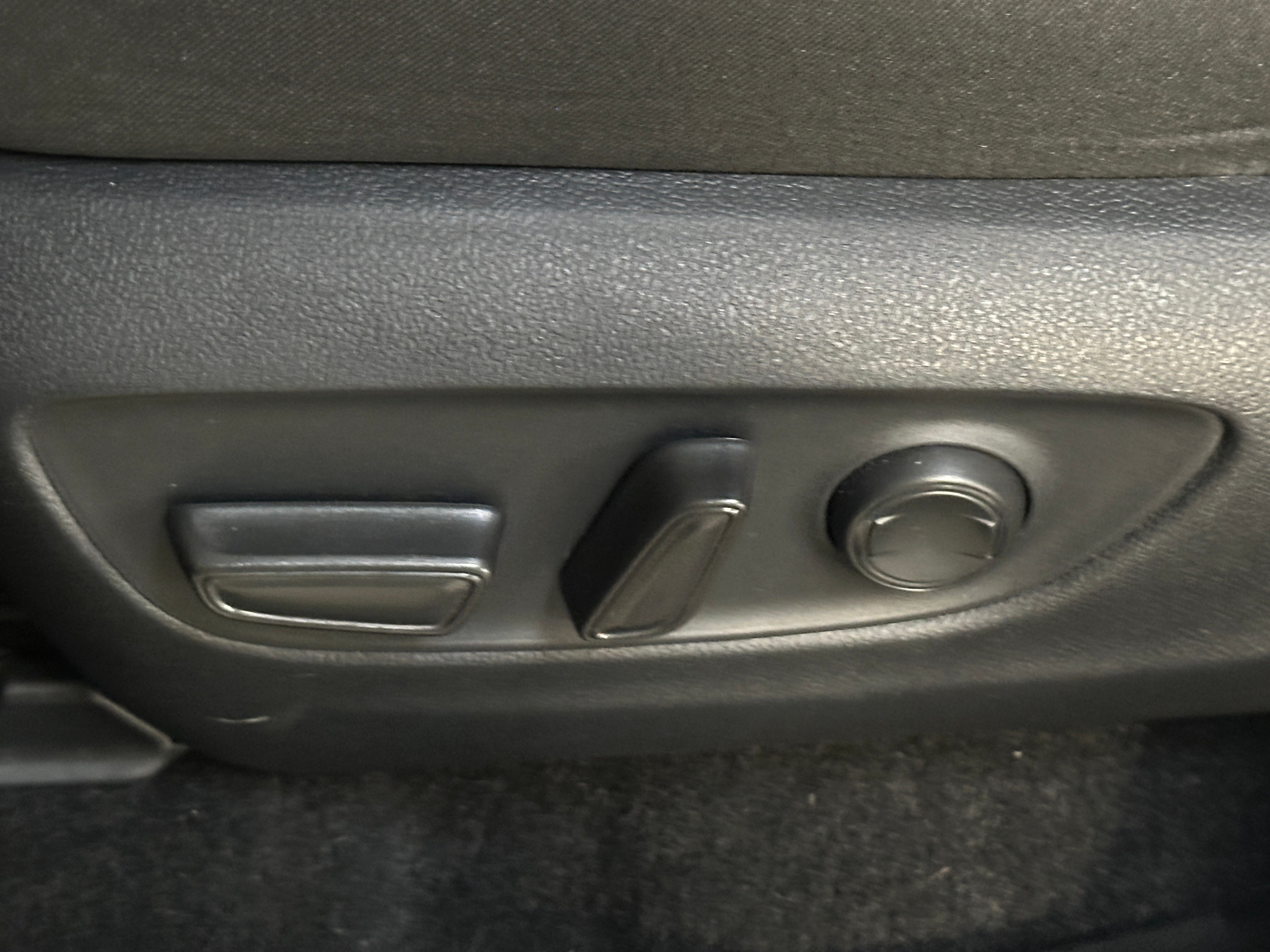 toyota rav4 2025 2T3P1RFV7SW546702 image toyota rav4 2025 2T3P1RFV7SW546702 image