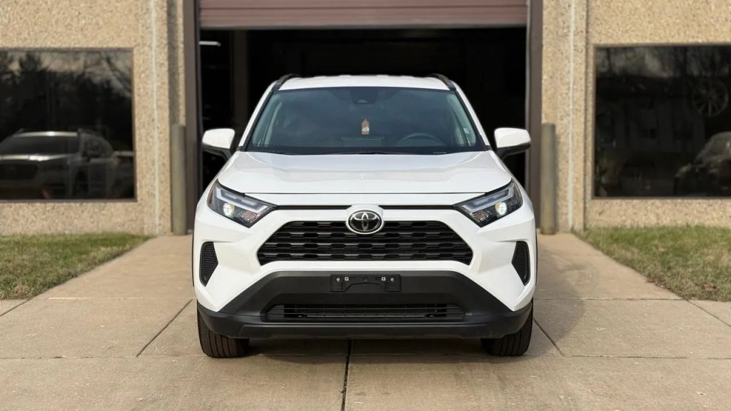 toyota rav4 2025 2T3P1RFV9SW543297 image toyota rav4 2025 2T3P1RFV9SW543297 image