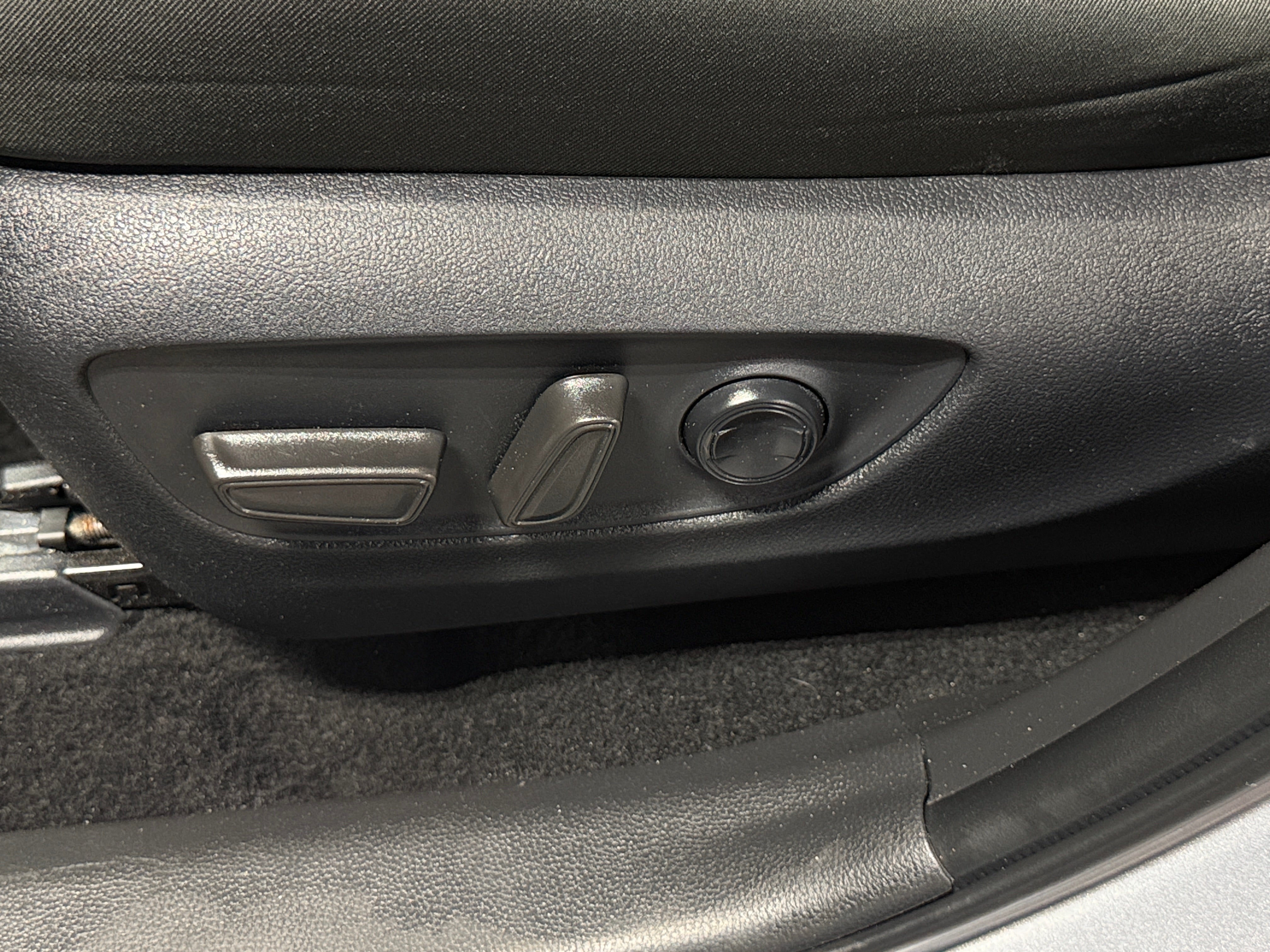 toyota rav4 2025 2T3W1RFV8SC320164 image toyota rav4 2025 2T3W1RFV8SC320164 image