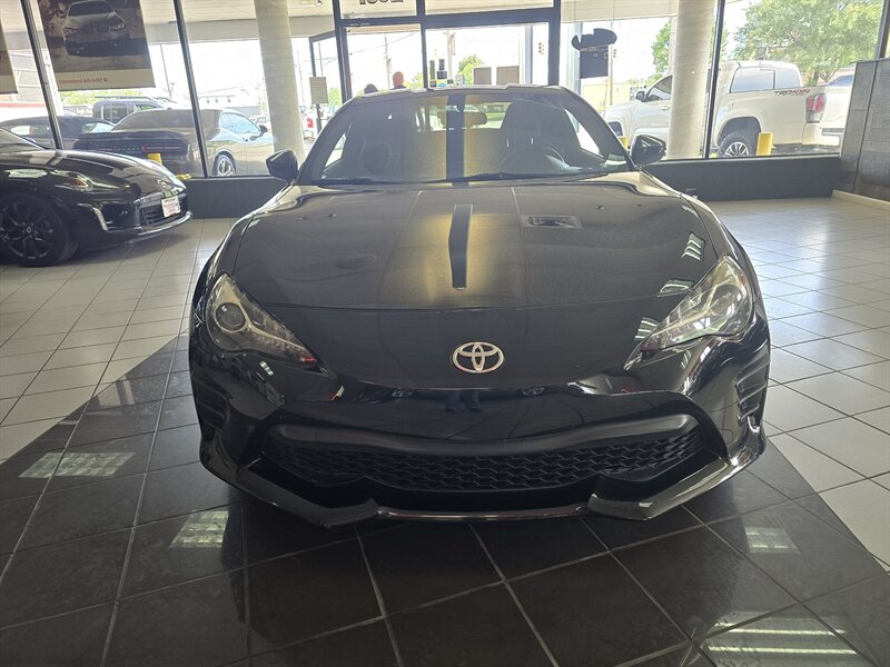 toyota 86 2017 JF1ZNAA15H8700931 image toyota 86 2017 JF1ZNAA15H8700931 image