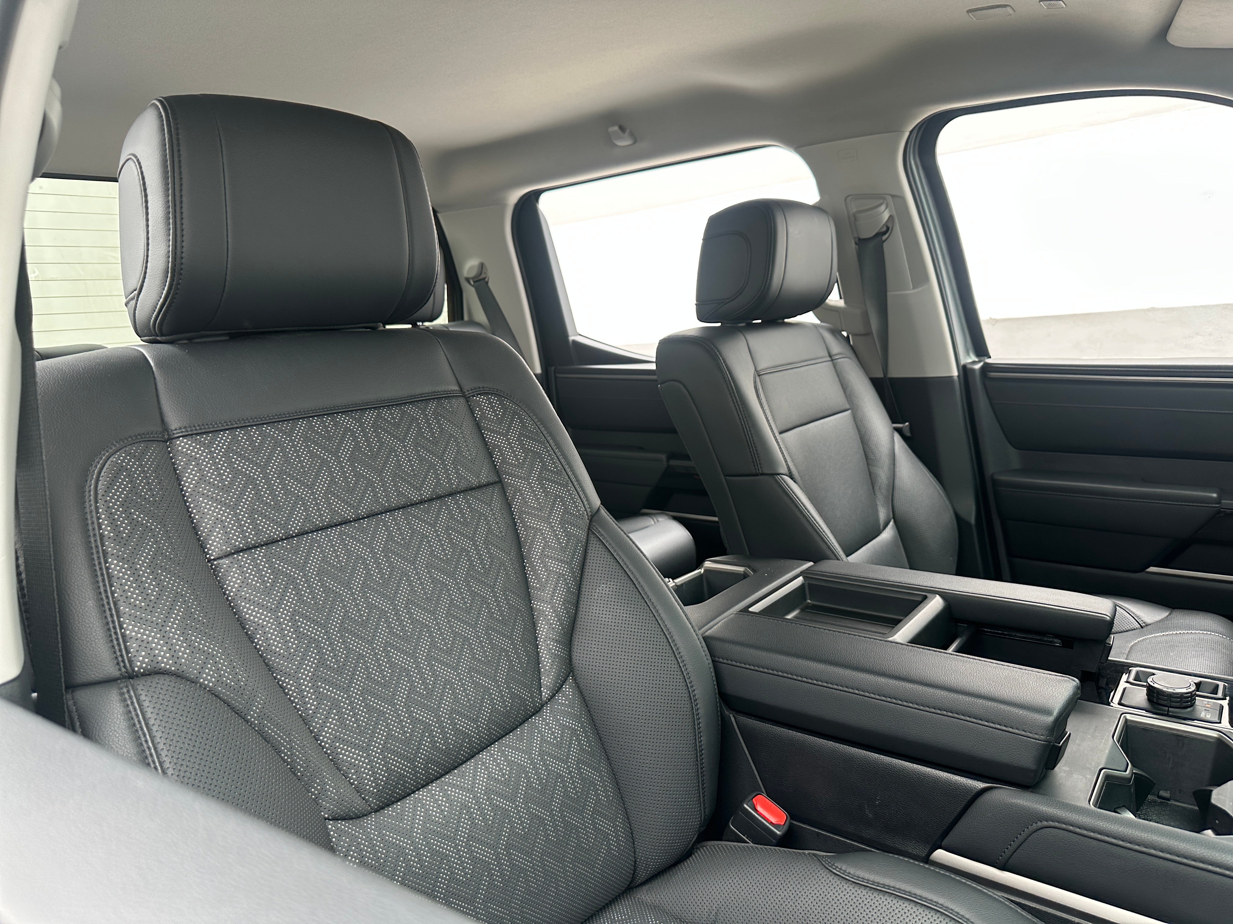 toyota tundra 2023 5TFJA5DB3PX068059 image toyota tundra 2023 5TFJA5DB3PX068059 image