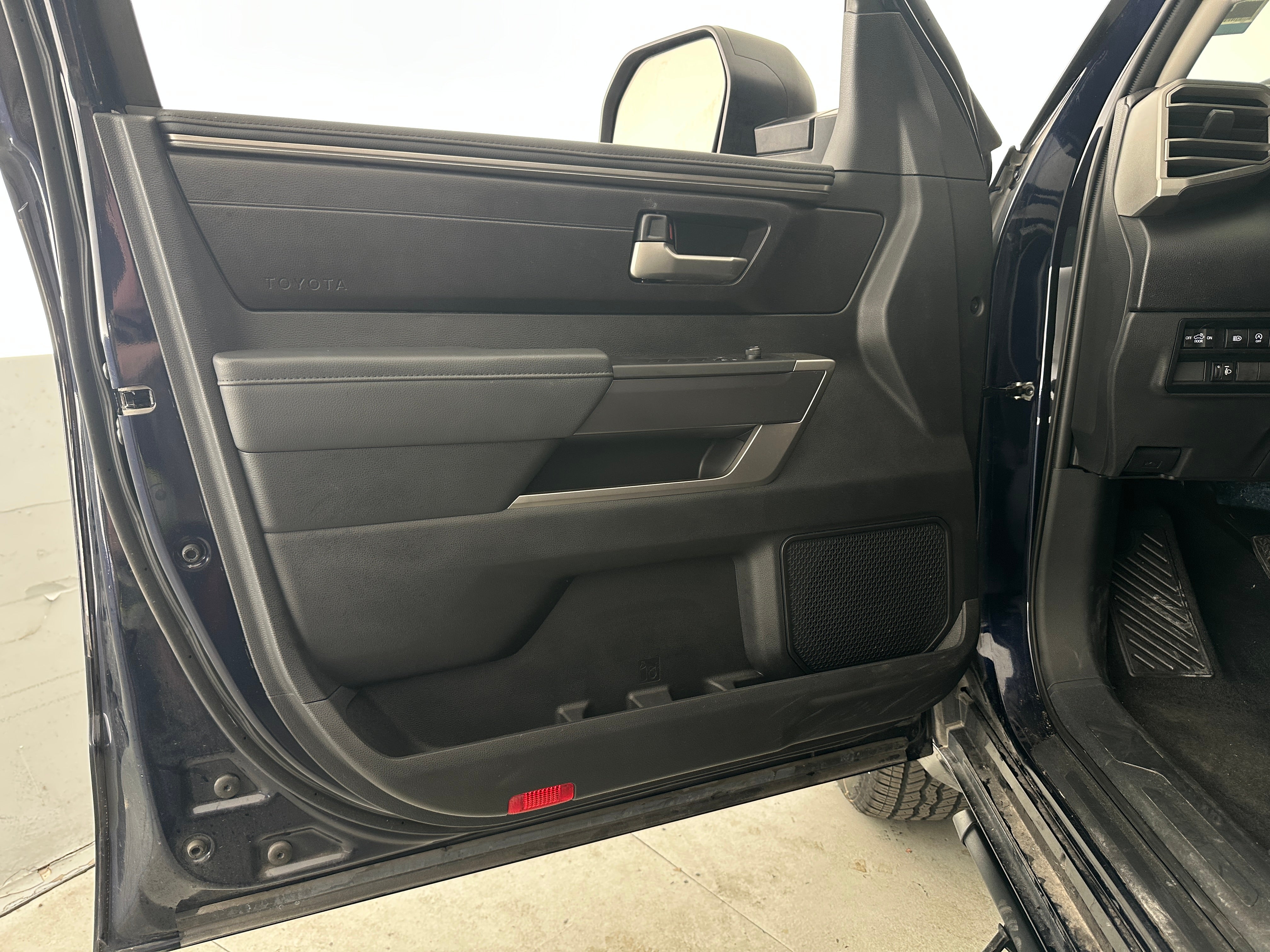 toyota tundra 2023 5TFLA5DB3PX104499 image toyota tundra 2023 5TFLA5DB3PX104499 image