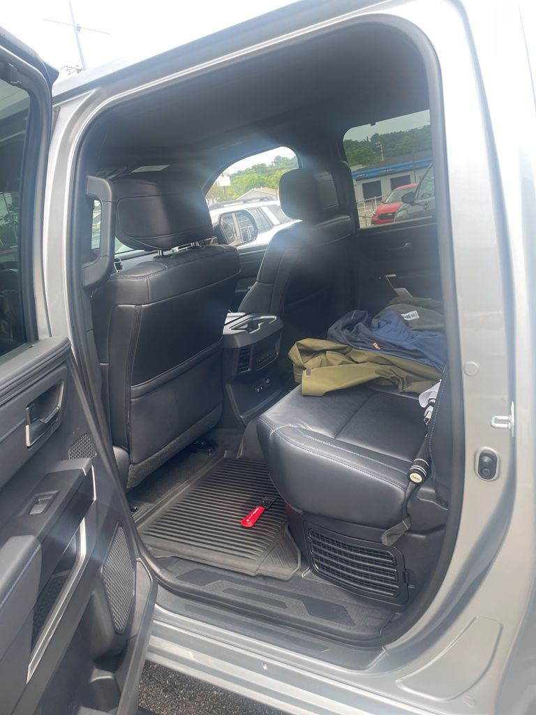 toyota tundra 2023 5TFNC5DBXPX034115 image toyota tundra 2023 5TFNC5DBXPX034115 image
