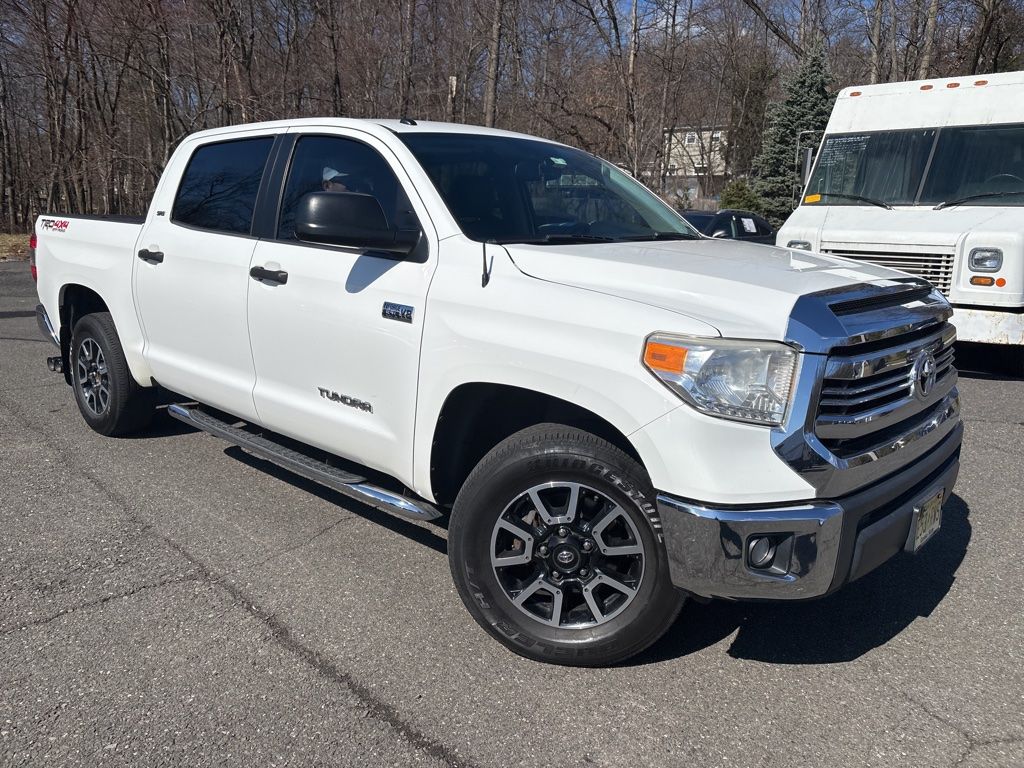 toyota tundra 2016 5TFDY5F19GX555487 image toyota tundra 2016 5TFDY5F19GX555487 image