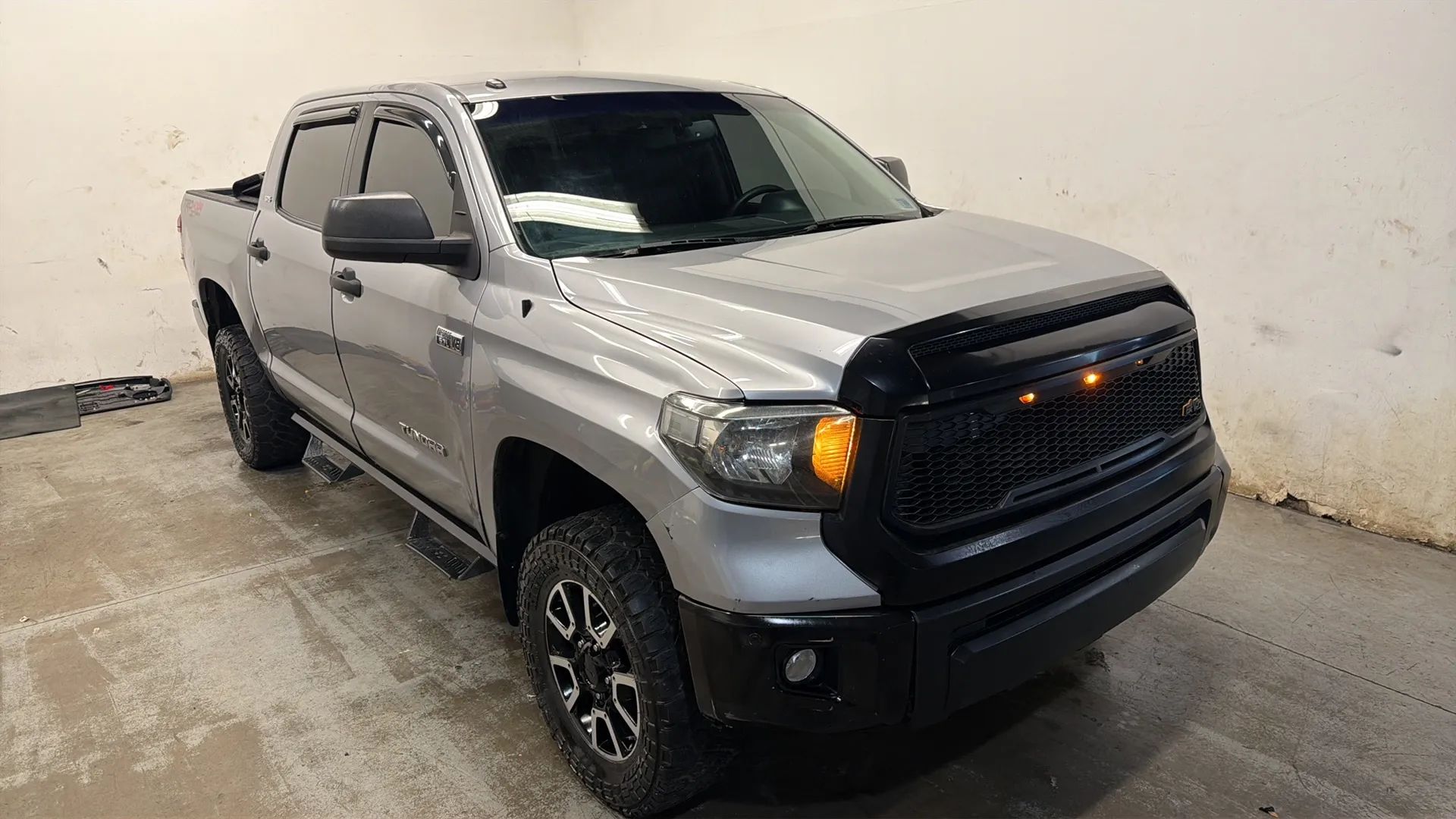toyota tundra 2016 5TFDY5F14GX503233 image toyota tundra 2016 5TFDY5F14GX503233 image