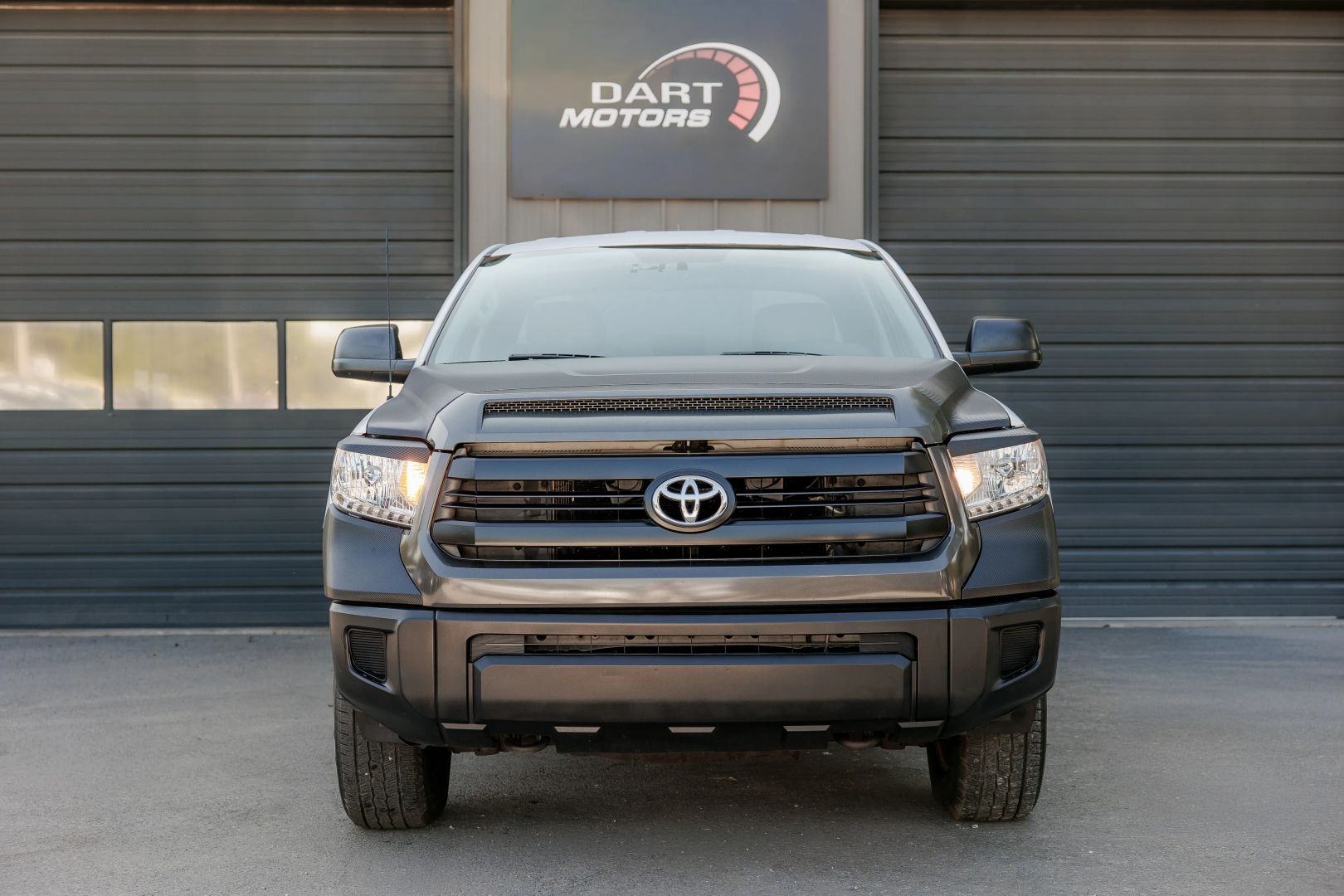 toyota tundra 2016 5TFUM5F10GX067850 image toyota tundra 2016 5TFUM5F10GX067850 image
