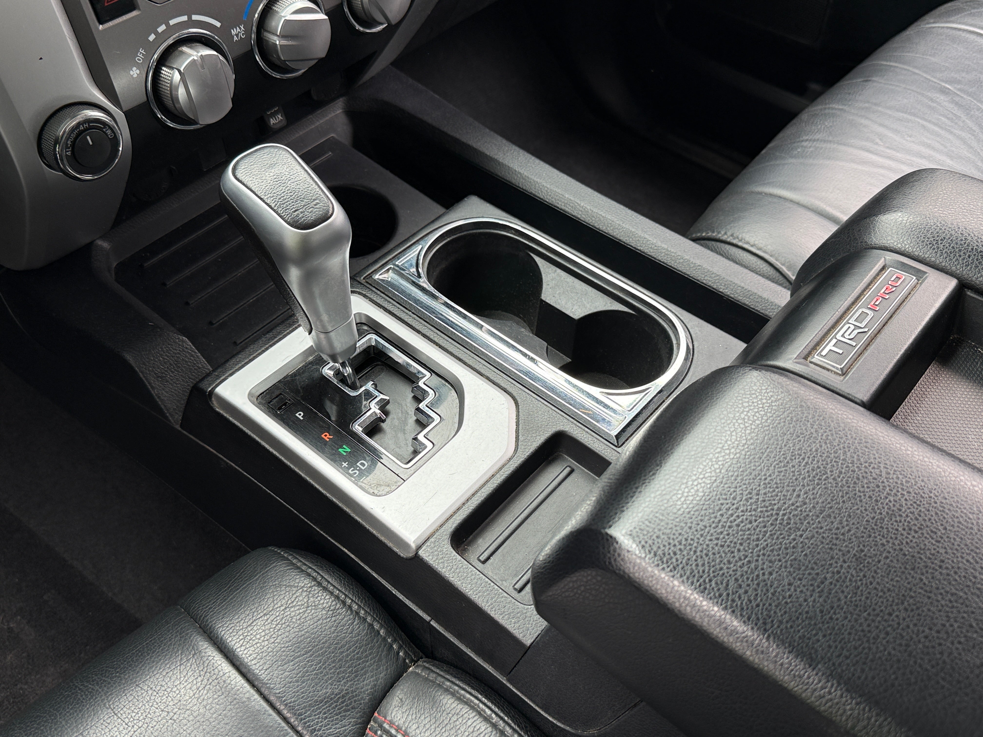 toyota tundra 2016 5TFDY5F17GX567475 image