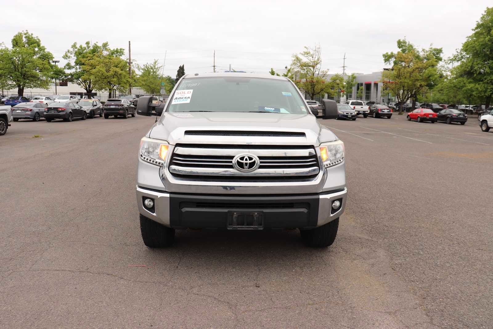 toyota tundra 2016 5TFDY5F19GX495372 image toyota tundra 2016 5TFDY5F19GX495372 image