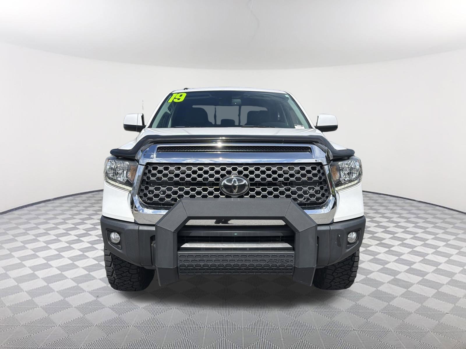 toyota tundra 2019 5TFUM5F19KX081805 image toyota tundra 2019 5TFUM5F19KX081805 image