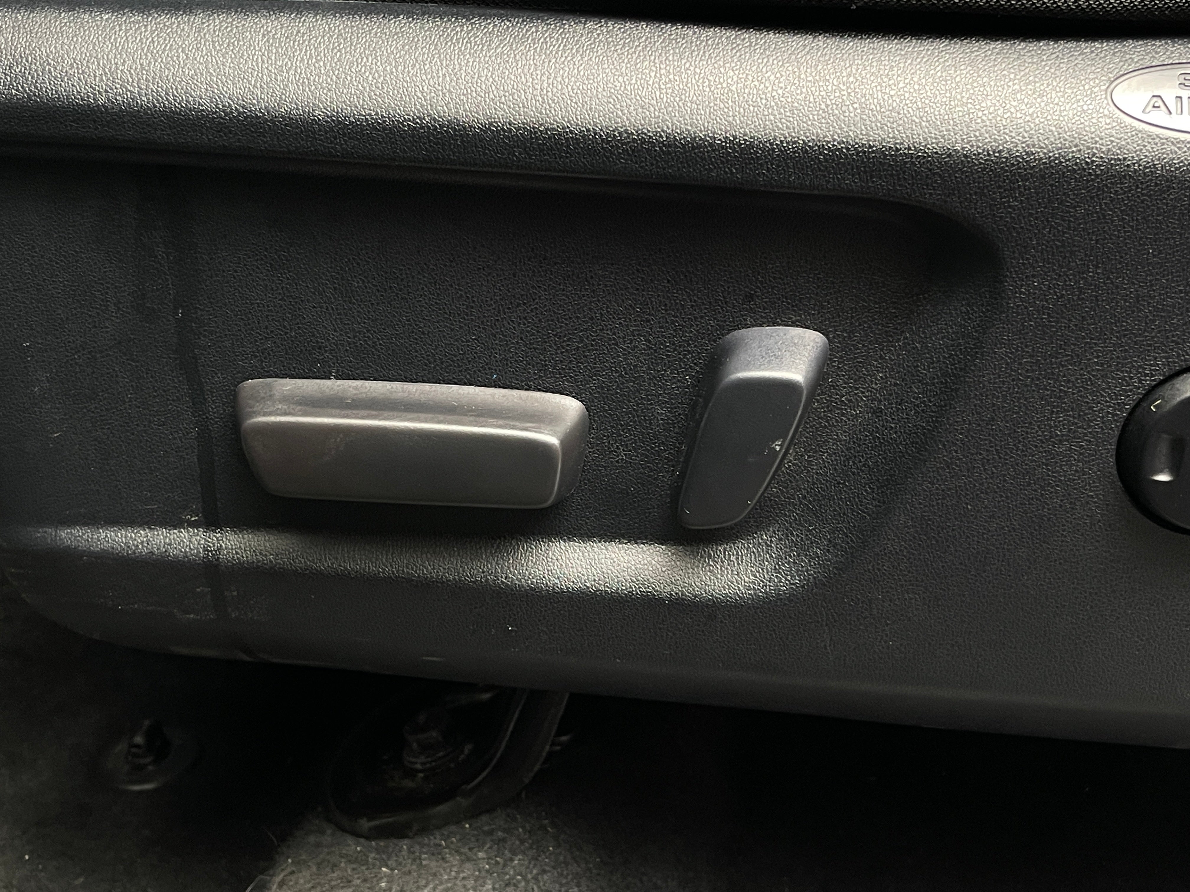 toyota tundra 2019 5TFUW5F13KX835551 image toyota tundra 2019 5TFUW5F13KX835551 image
