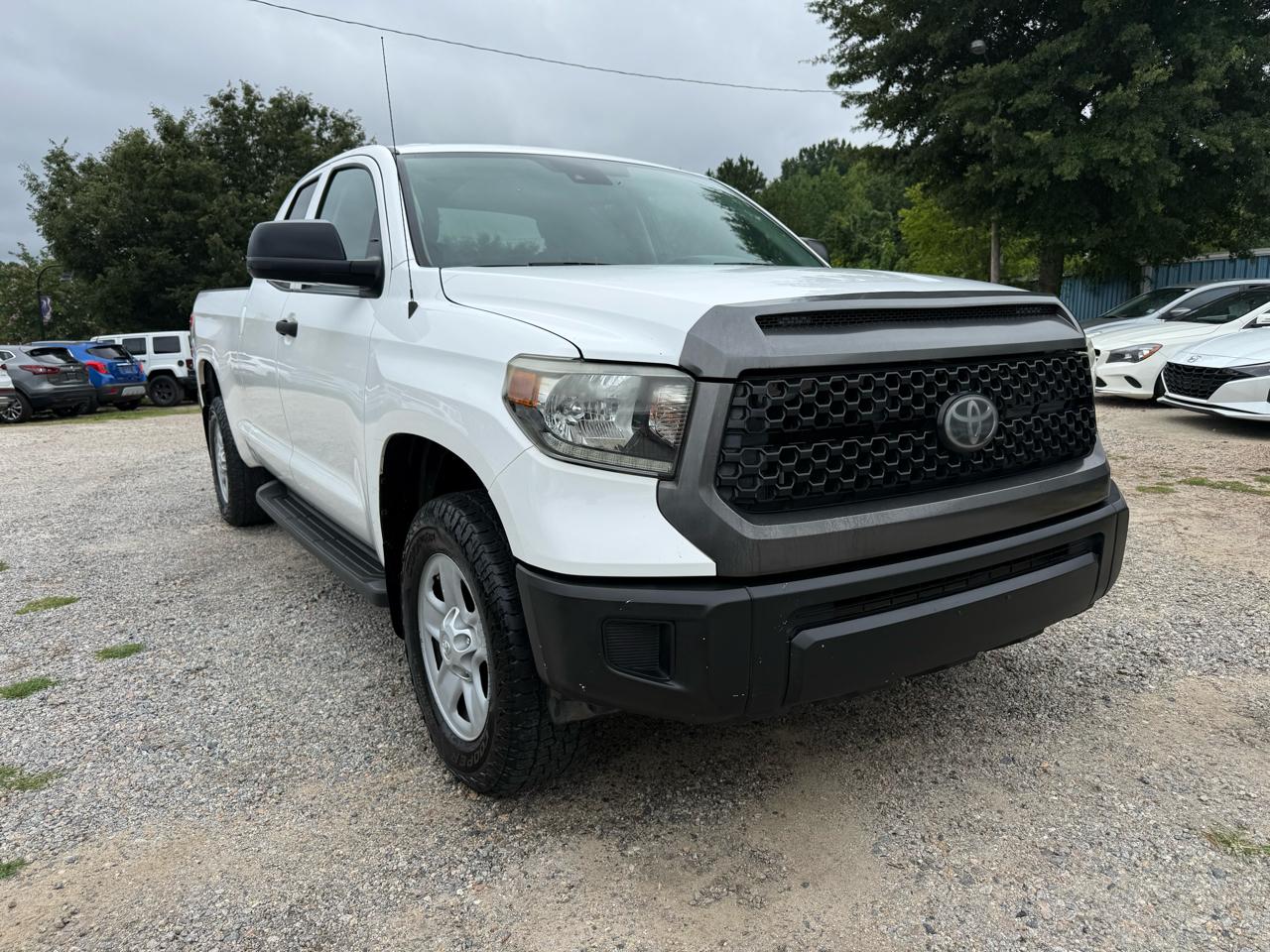 toyota tundra 2019 5TFUM5F12KX081581 image toyota tundra 2019 5TFUM5F12KX081581 image