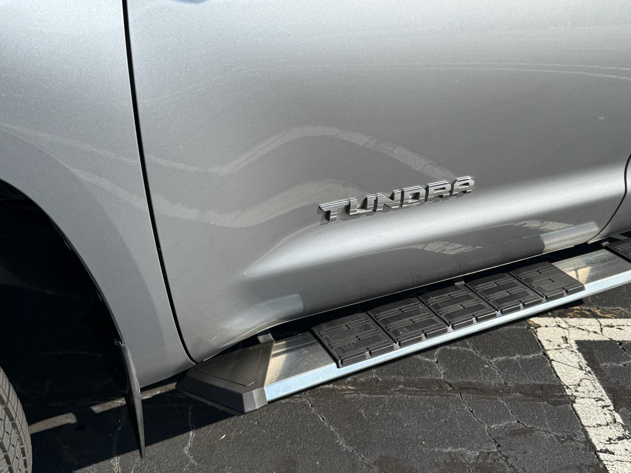 toyota tundra 2018 5TFRM5F12JX127396 image toyota tundra 2018 5TFRM5F12JX127396 image