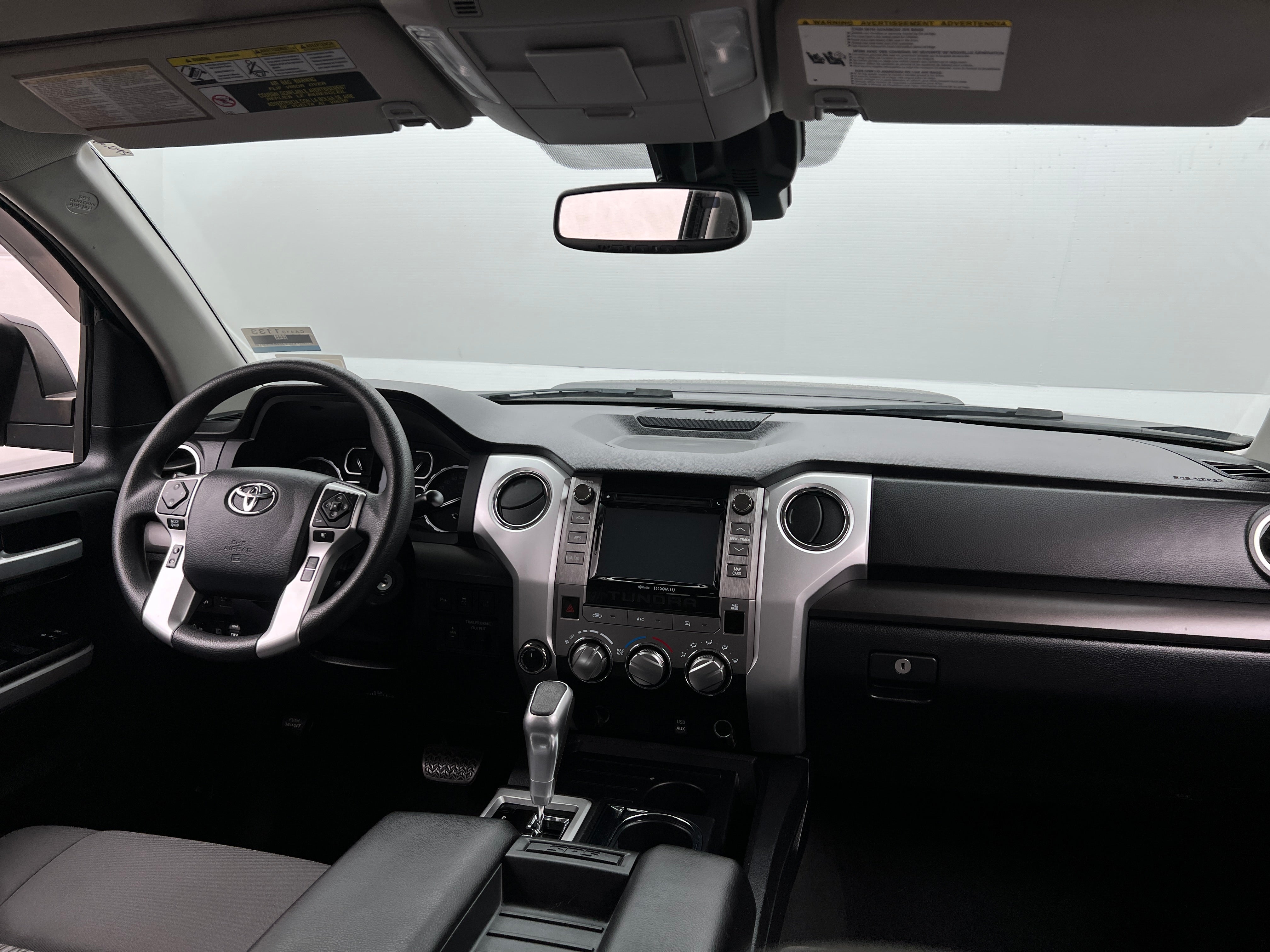 toyota tundra 2018 5TFUW5F18JX762711 image toyota tundra 2018 5TFUW5F18JX762711 image