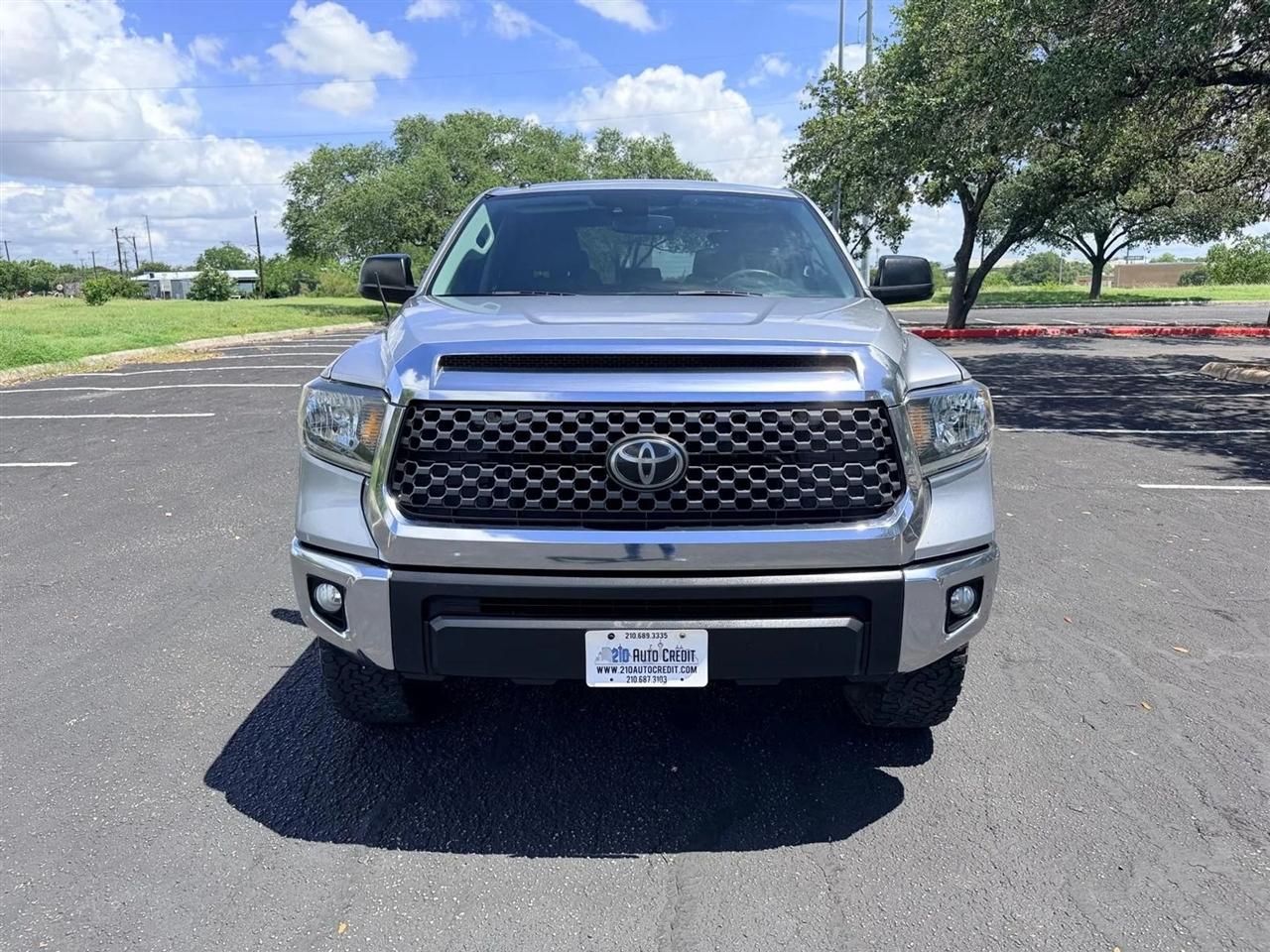 toyota tundra 2018 5TFEM5F11JX134242 image toyota tundra 2018 5TFEM5F11JX134242 image