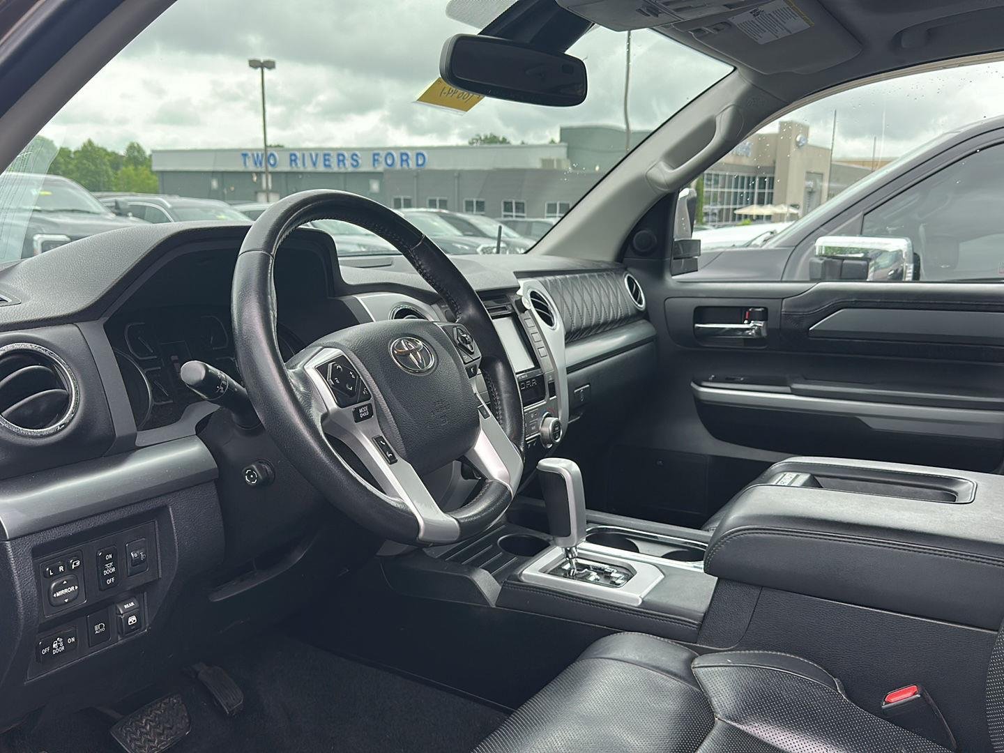 toyota tundra 2018 5TFAY5F15JX735818 image toyota tundra 2018 5TFAY5F15JX735818 image