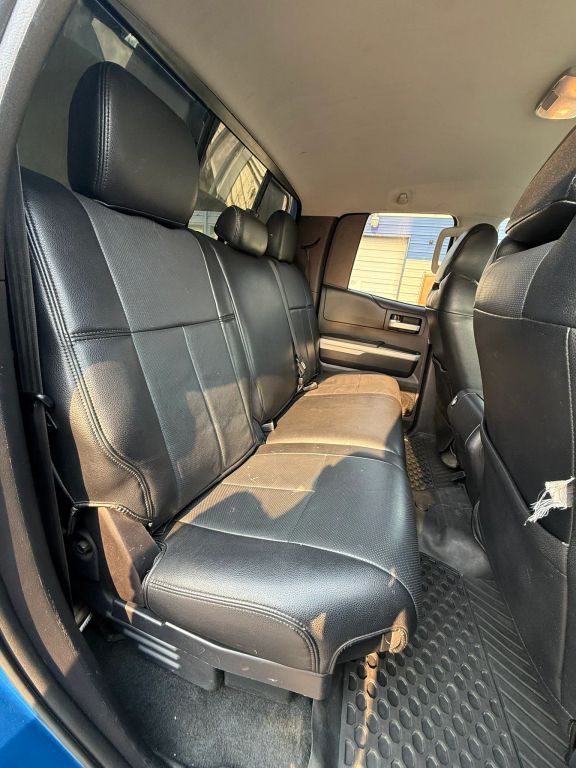 toyota tundra 2018 5TFUY5F11JX714946 image toyota tundra 2018 5TFUY5F11JX714946 image
