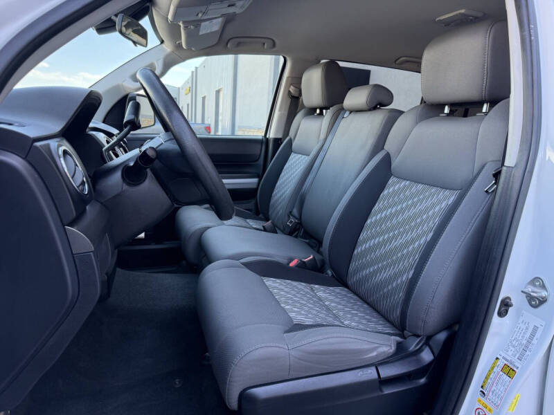 toyota tundra 2018 5TFDM5F17JX078688 image toyota tundra 2018 5TFDM5F17JX078688 image