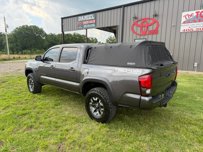toyota tundra 2018 5TFUW5F17JX735063 image toyota tundra 2018 5TFUW5F17JX735063 image