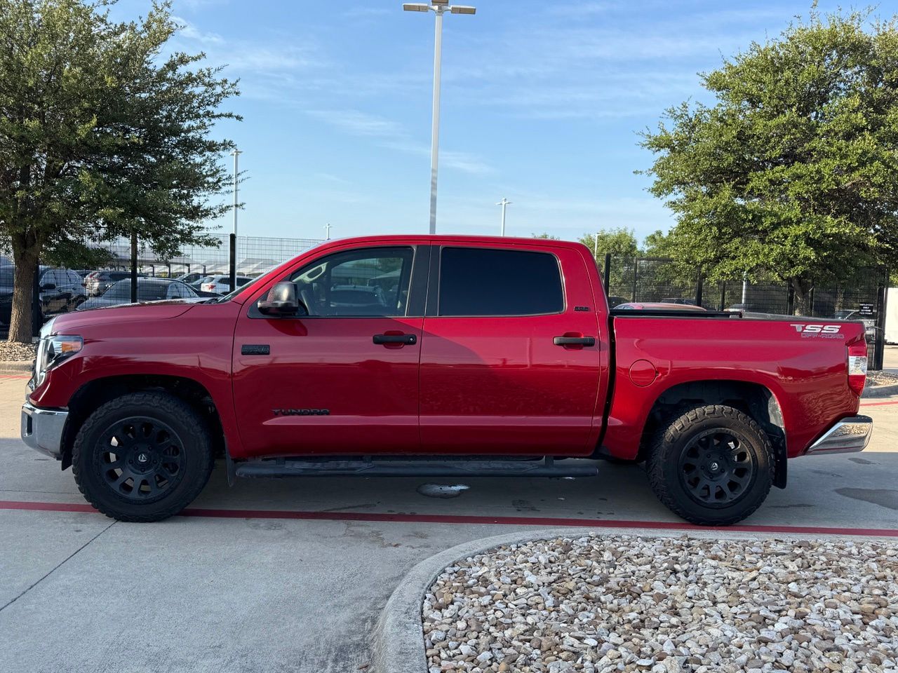 toyota tundra 2018 5TFEY5F11JX230781 image toyota tundra 2018 5TFEY5F11JX230781 image