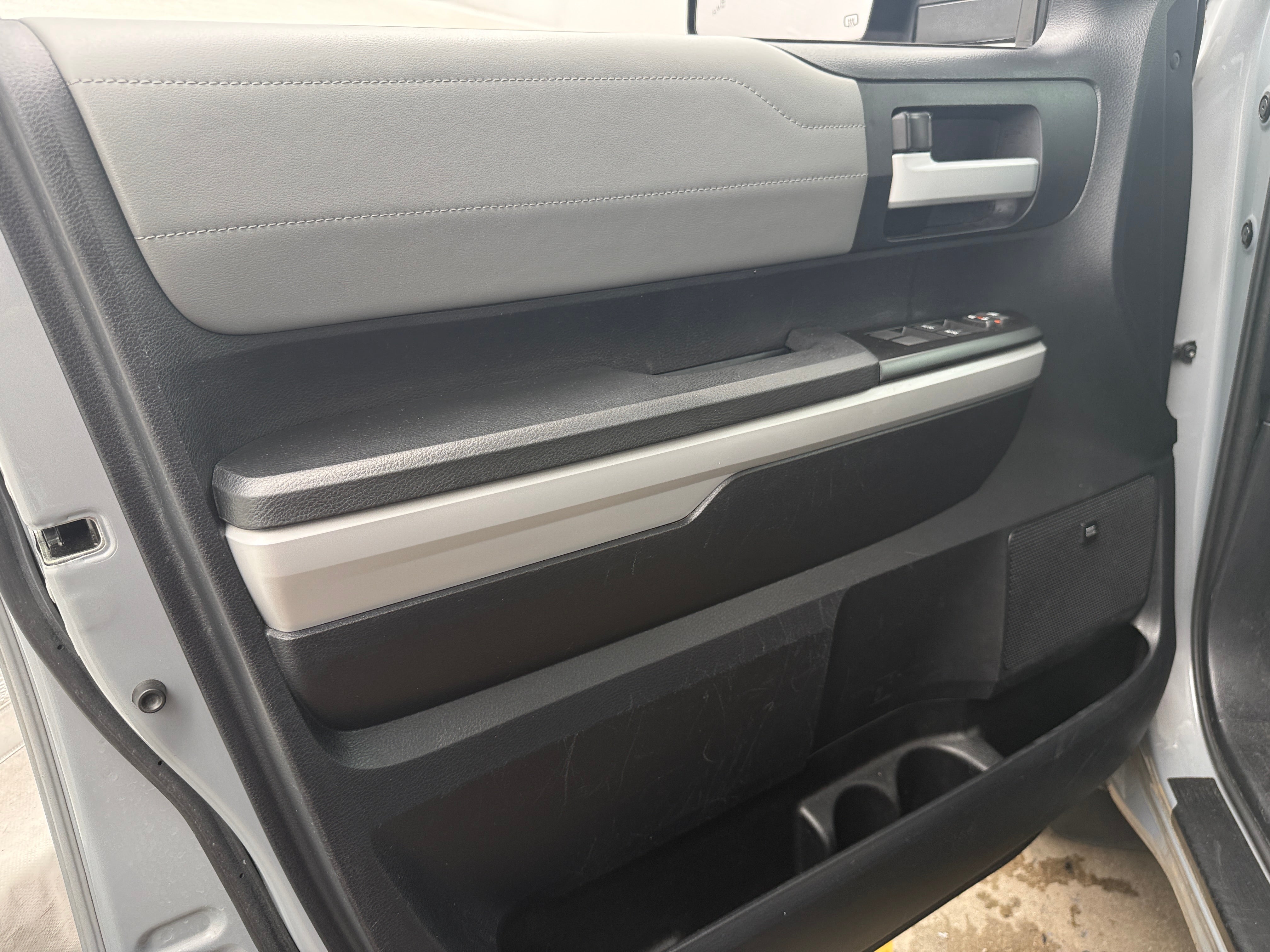 toyota tundra 2018 5TFHY5F15JX767019 image toyota tundra 2018 5TFHY5F15JX767019 image