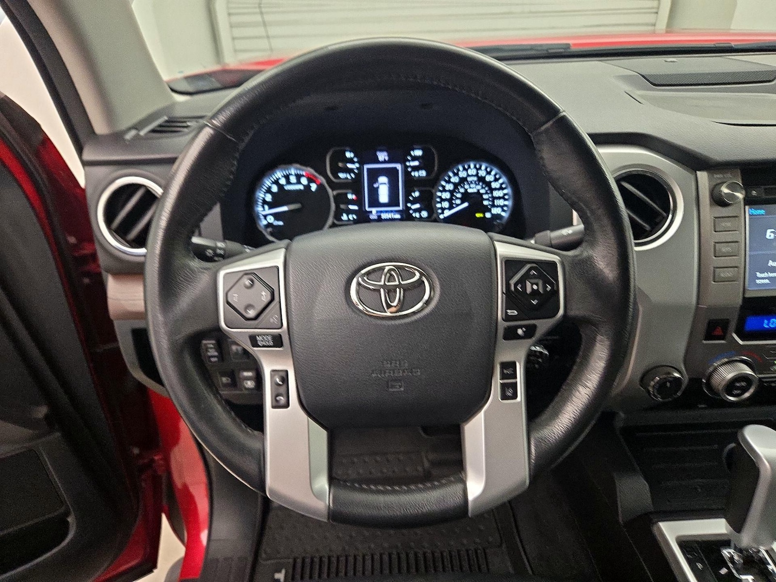 toyota tundra 2018 5TFBY5F19JX728049 image toyota tundra 2018 5TFBY5F19JX728049 image