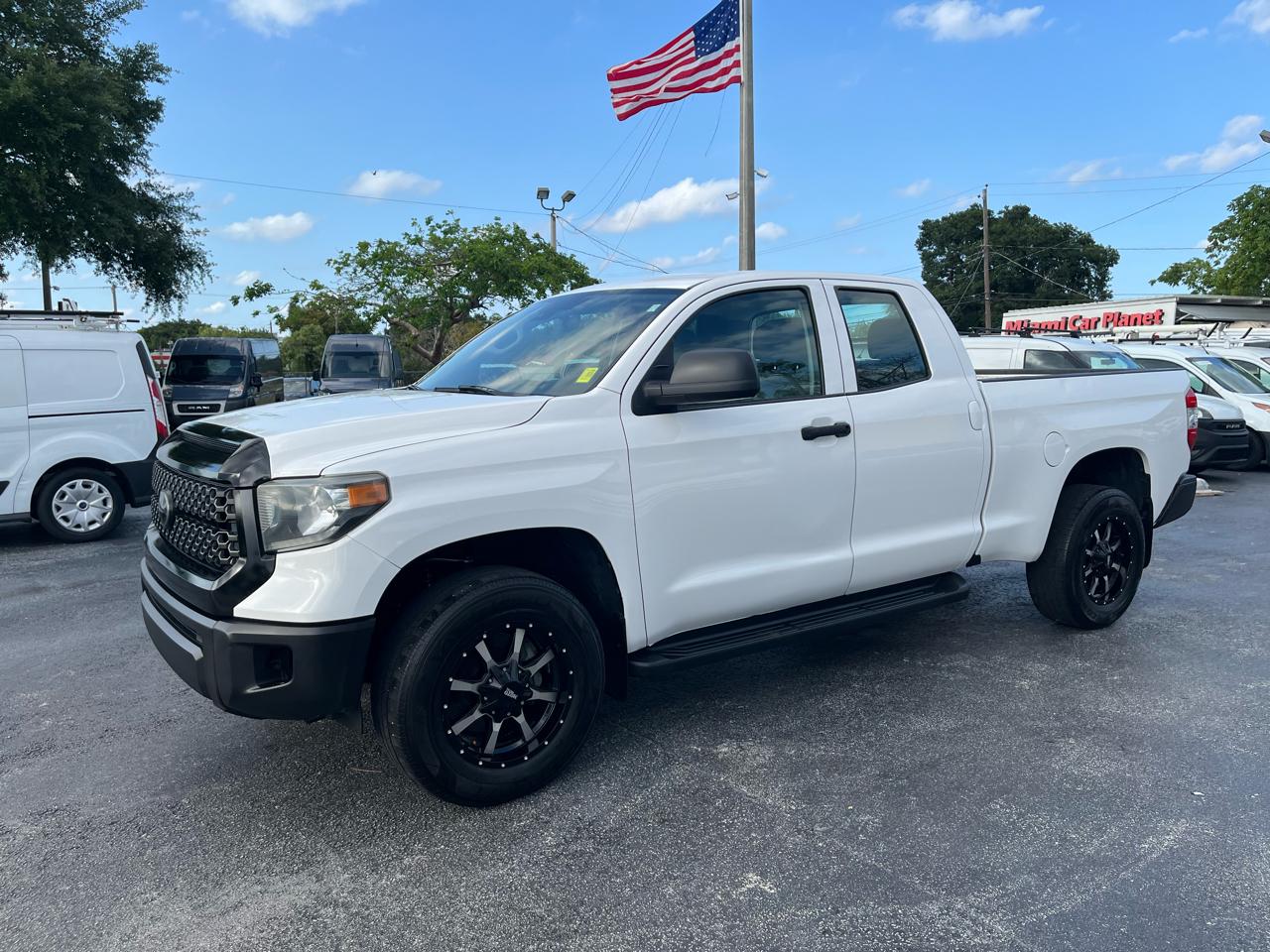toyota tundra 2018 5TFRM5F17JX129886 image toyota tundra 2018 5TFRM5F17JX129886 image