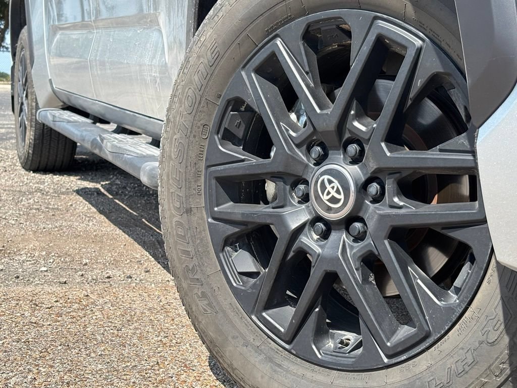 toyota tundra 2026 5TFLA5AB0TX055695 image toyota tundra 2026 5TFLA5AB0TX055695 image