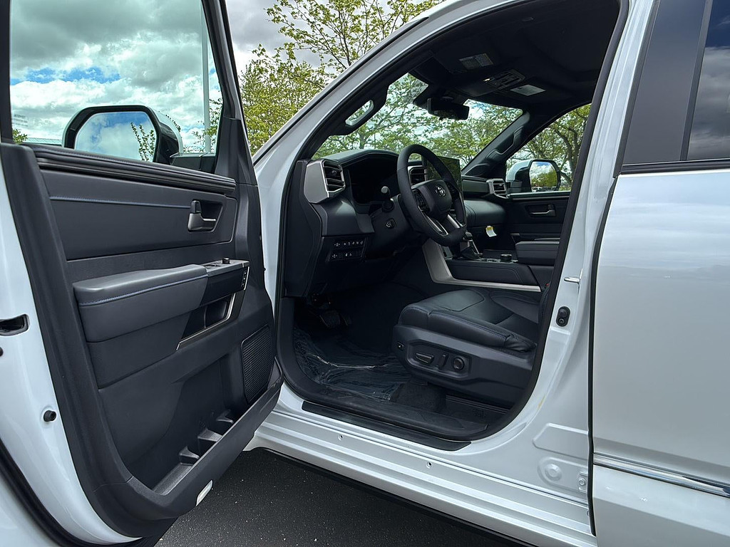 toyota tundra 2026 5TFNA5DB4TX390088 image toyota tundra 2026 5TFNA5DB4TX390088 image