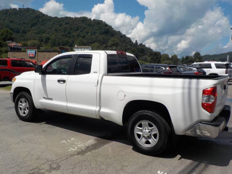 toyota tundra 2017 5TFUM5F11HX072346 image toyota tundra 2017 5TFUM5F11HX072346 image