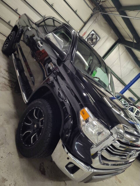 toyota tundra 2017 5TFAY5F19HX643136 image toyota tundra 2017 5TFAY5F19HX643136 image