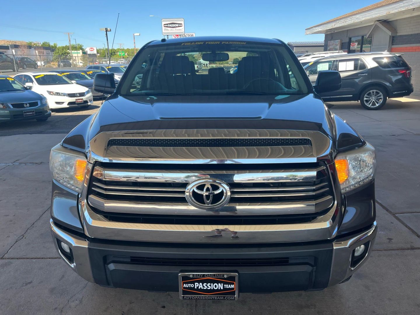 toyota tundra 2017 5TFDY5F17HX641172 image toyota tundra 2017 5TFDY5F17HX641172 image