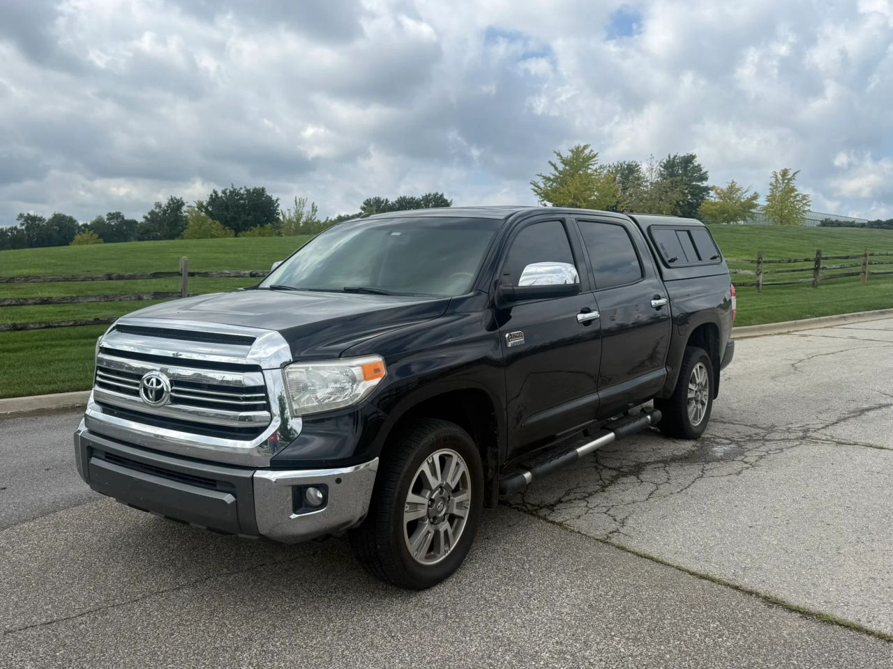 toyota tundra 2017 5TFAY5F12HX594524 image toyota tundra 2017 5TFAY5F12HX594524 image