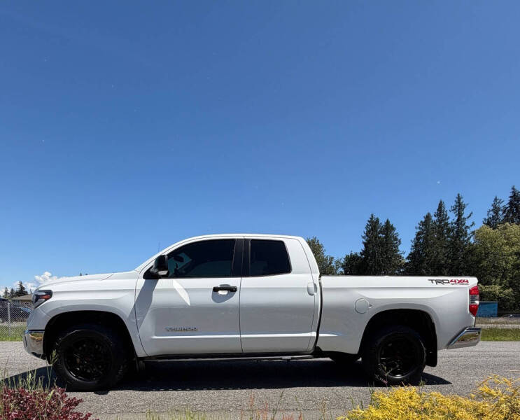 toyota tundra 2017 5TFUY5F16HX673319 image toyota tundra 2017 5TFUY5F16HX673319 image