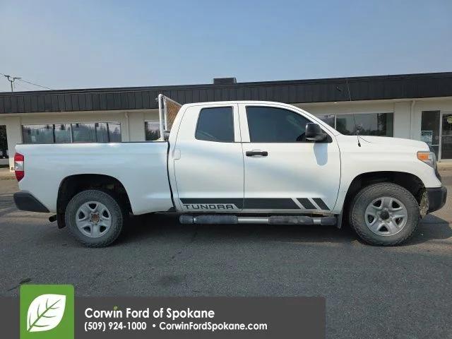 toyota tundra 2017 5TFUM5F12HX071979 image toyota tundra 2017 5TFUM5F12HX071979 image