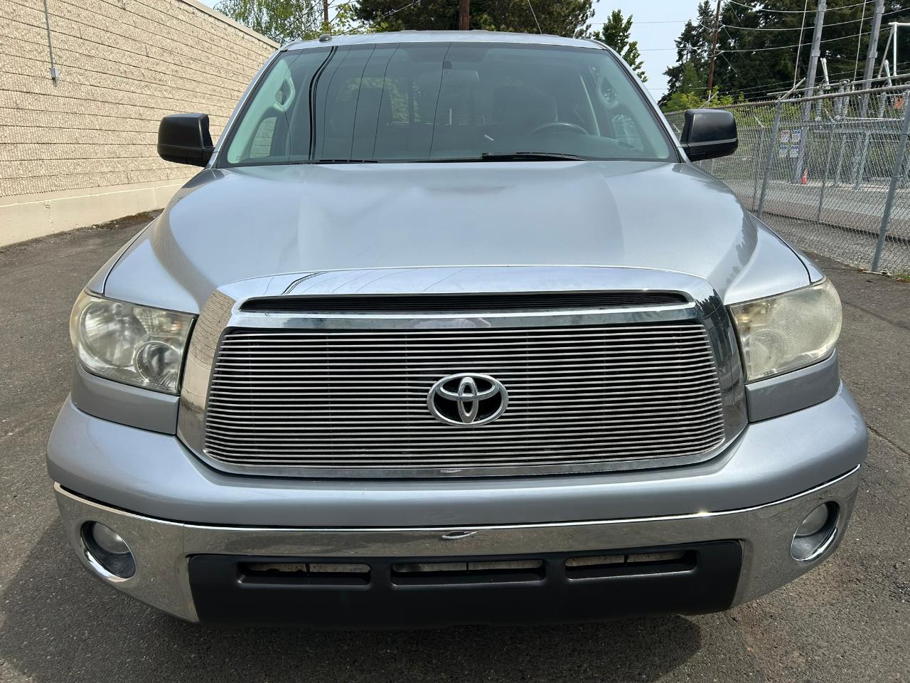 toyota tundra 2012 5TFUW5F11CX262831 image toyota tundra 2012 5TFUW5F11CX262831 image