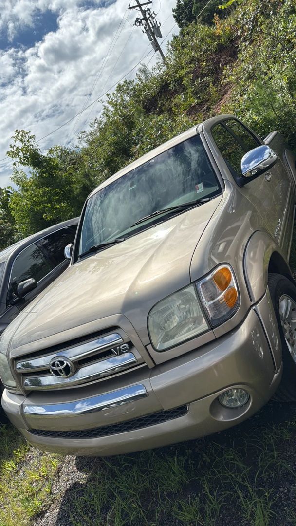 toyota tundra 2004 5TBET34134S443871 image toyota tundra 2004 5TBET34134S443871 image