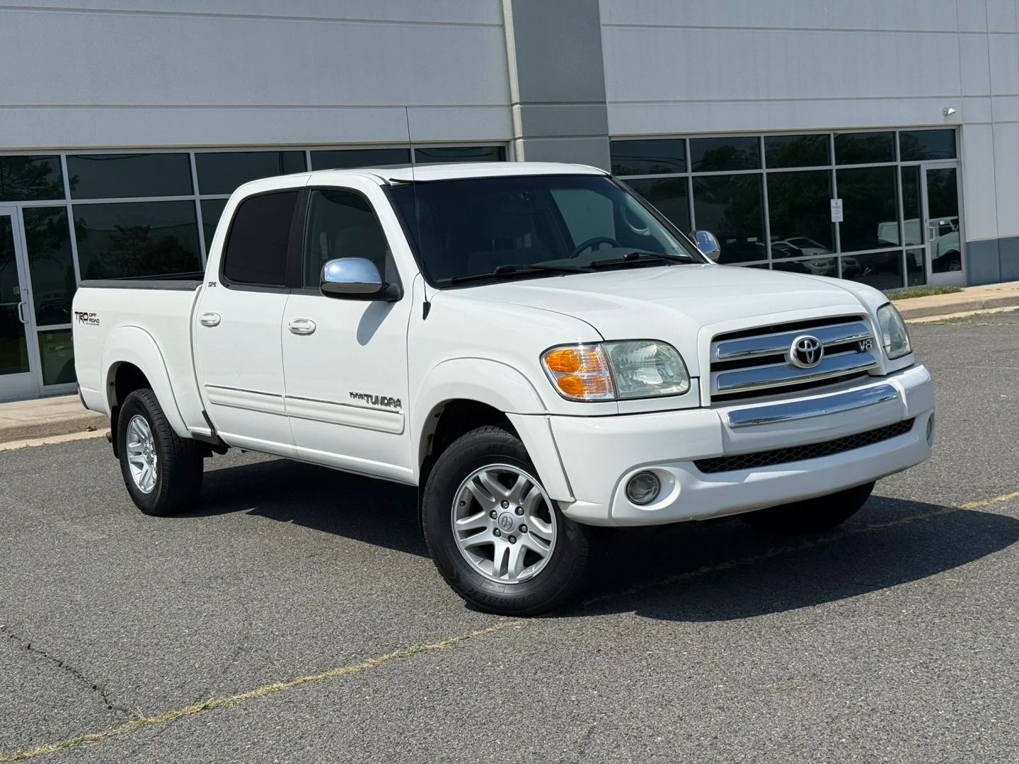 toyota tundra 2004 5TBDT44124S465152 image toyota tundra 2004 5TBDT44124S465152 image