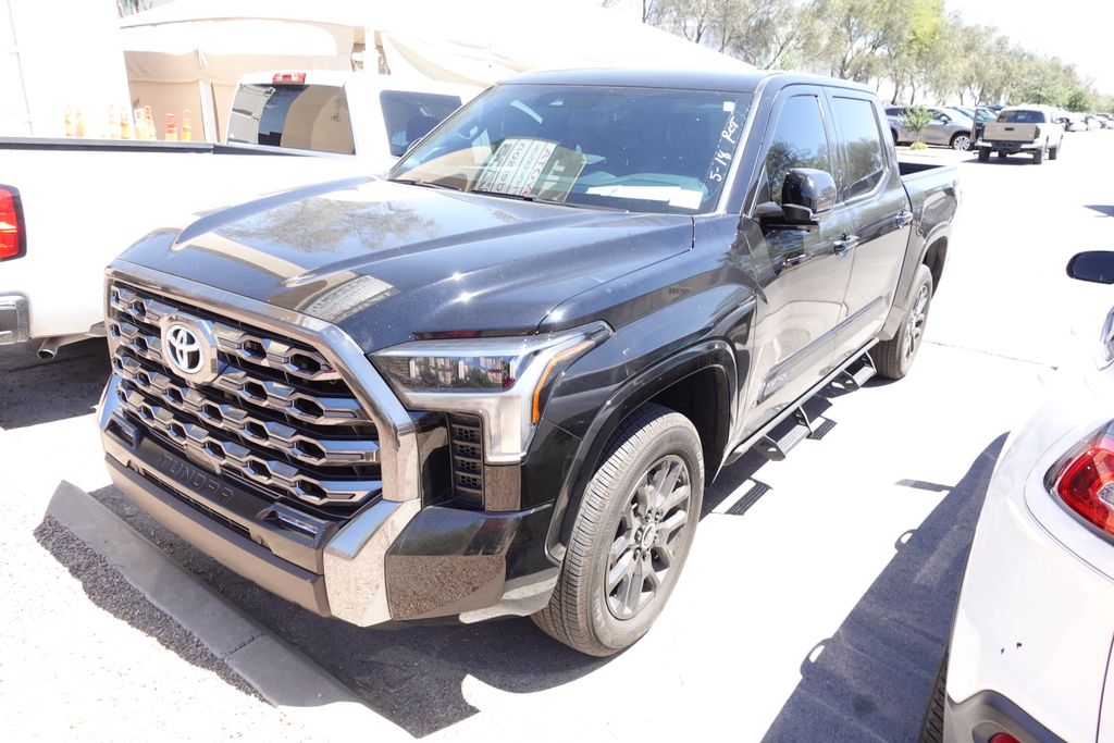 toyota tundra 2024 5TFNA5DB3RX194572 image