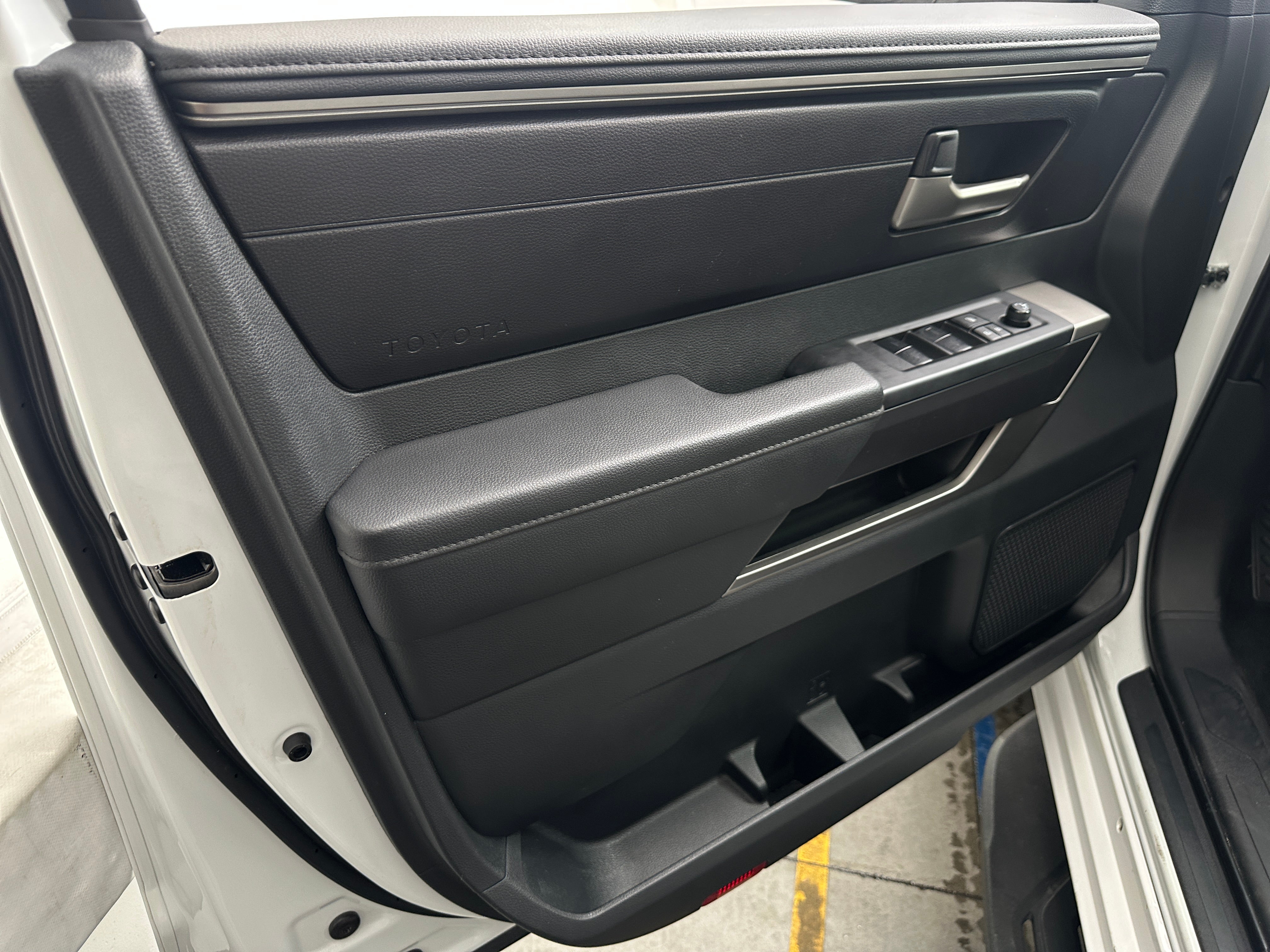 toyota tundra 2024 5TFLA5EC1RX029764 image toyota tundra 2024 5TFLA5EC1RX029764 image