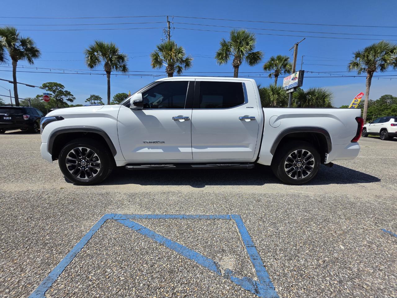 toyota tundra 2024 5TFJC5AB5RX003005 image toyota tundra 2024 5TFJC5AB5RX003005 image