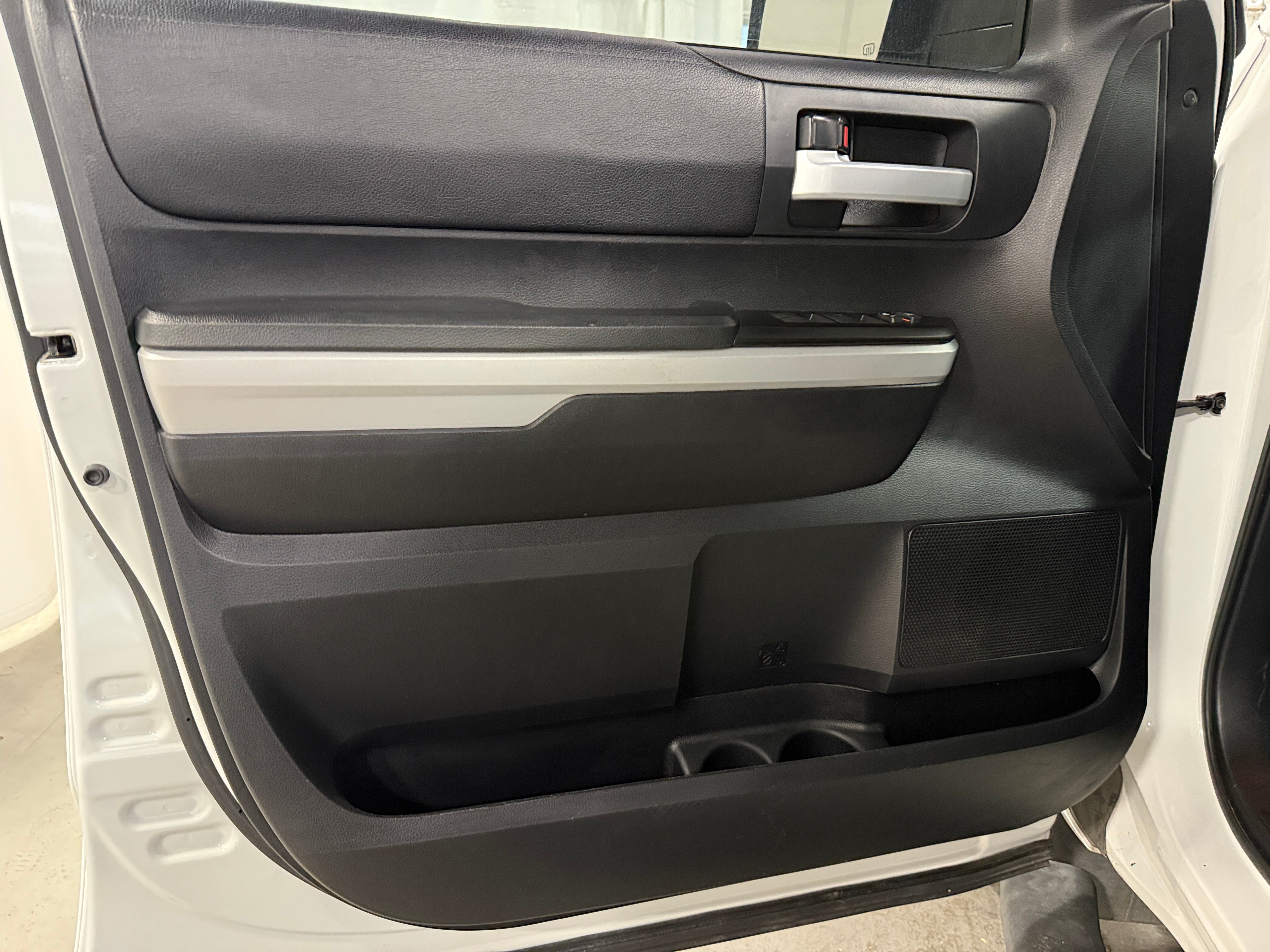 toyota tundra 2020 5TFRY5F16LX270990 image toyota tundra 2020 5TFRY5F16LX270990 image