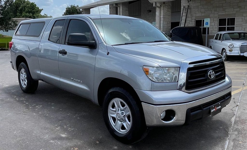 toyota tundra 2011 5TFRM5F11BX032913 image toyota tundra 2011 5TFRM5F11BX032913 image