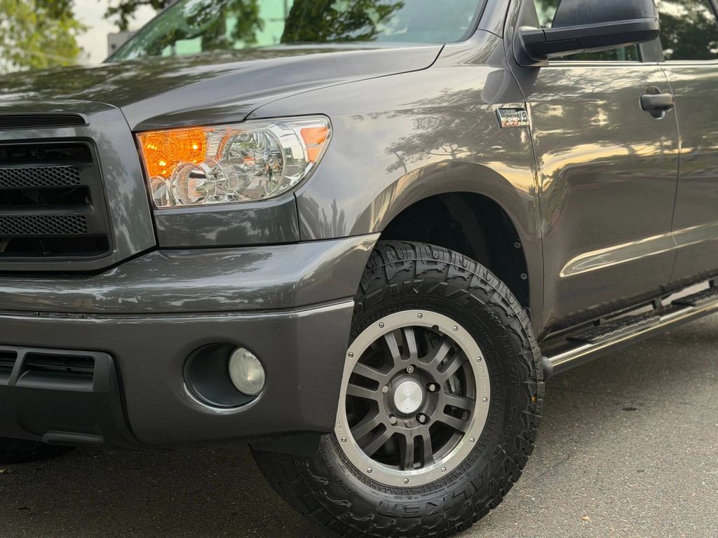 toyota tundra 2011 5TFDY5F17BX193698 image toyota tundra 2011 5TFDY5F17BX193698 image